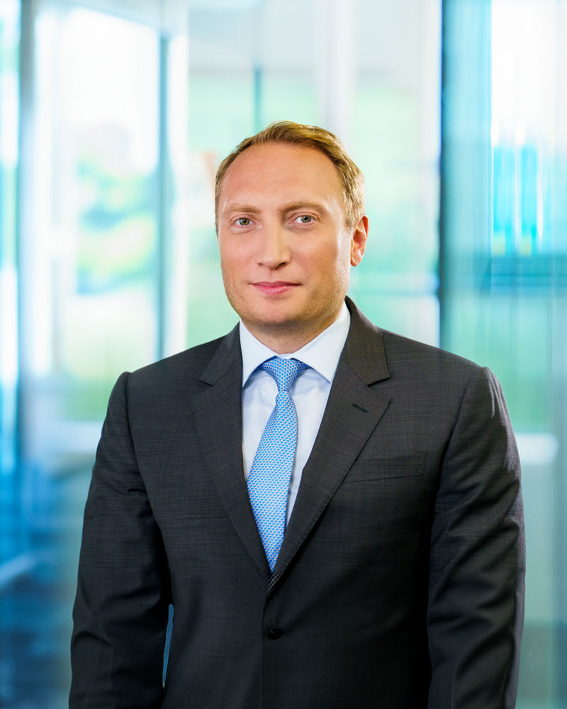 Dun & Bradstreet | Gary Kotovets