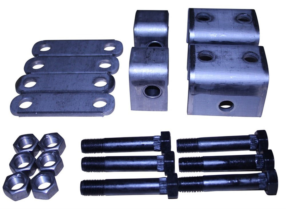 Single Axle Hanger Kit, 1 3/4" Double Eye Springs (2,000-7,000 LBS. Axles) - Short Hanger - Long Strap - Rear Hanger with Steel Bushings