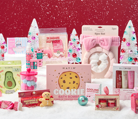 Beauty gift ideas: cookie bath bomb gift set, lip set, gingerbread spa headband, hand cream set, heatable pocket pals & more.
