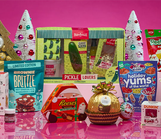 Gift ideas for the foodie from pOpshelf: pickle gift set, mugs with candy, premium chocolates, cocoa bomb & more.