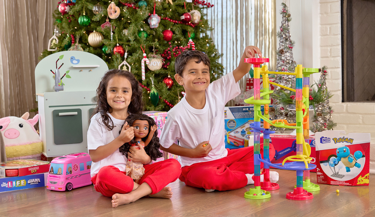 Kids playing with toys from pOpshelf that they got for Christmas.