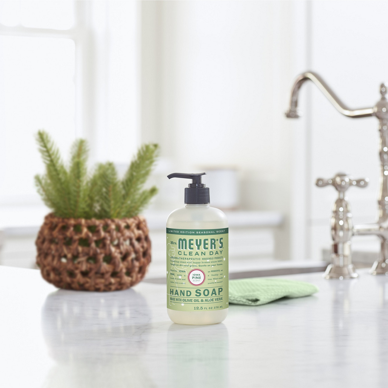 Mrs. Meyer's Clean Day Lowa Pine Scent Liquid Hand Soap, 12.5 fl. oz.