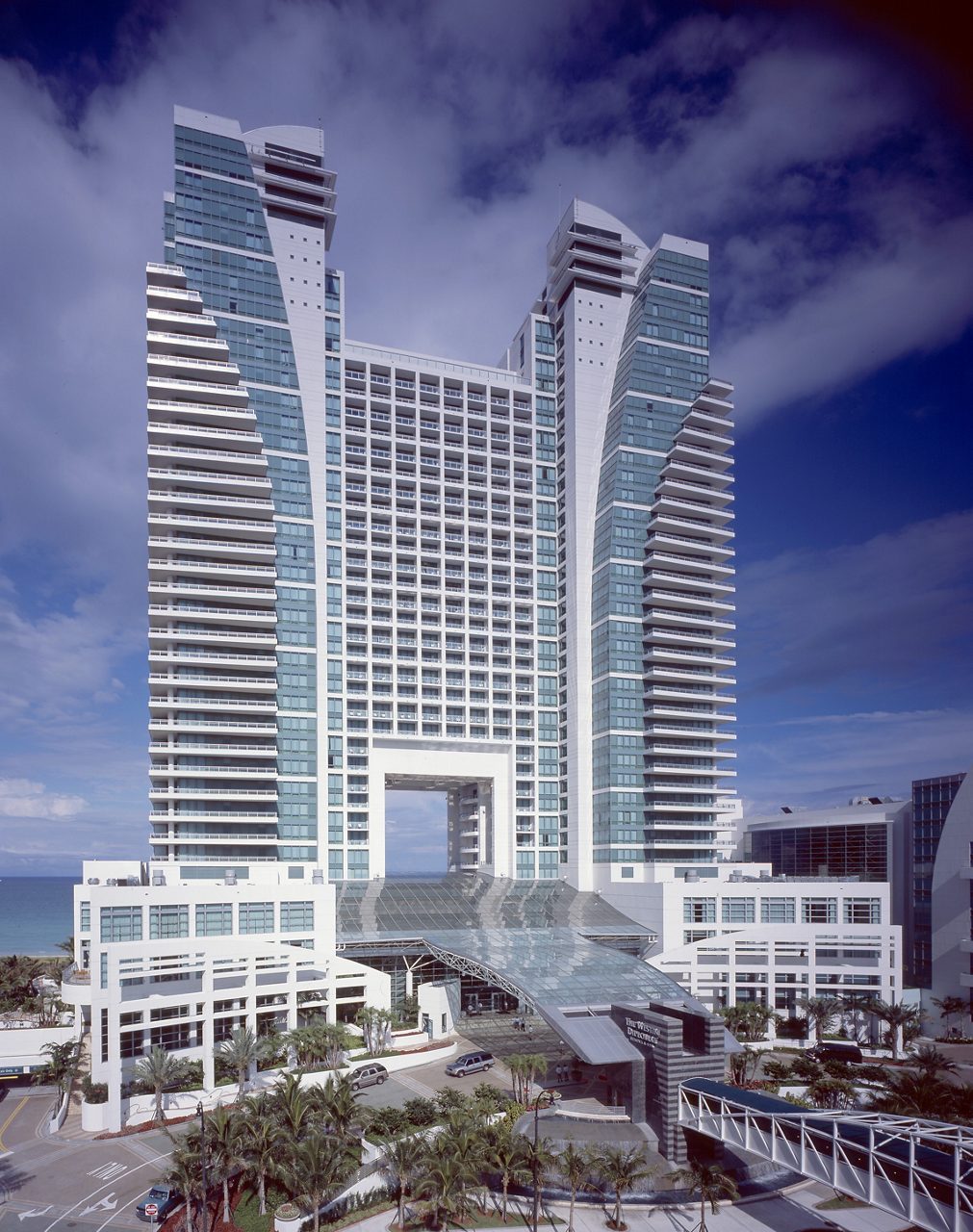 The Westin Diplomat Resort & Spa / supplied by The Westin Diplomat - release in file / DC790 / DC 790 silicone building sealant / DC-790 / DC795 / DC 795 silicone building sealant / DC-795 / DC995 / DC 995 silicone structural adhesive / DC-995 / sealant / hotel / Hollywood, Florida / USA / United States / America / Used in Dow Corning: Your Construction Solutions Partner