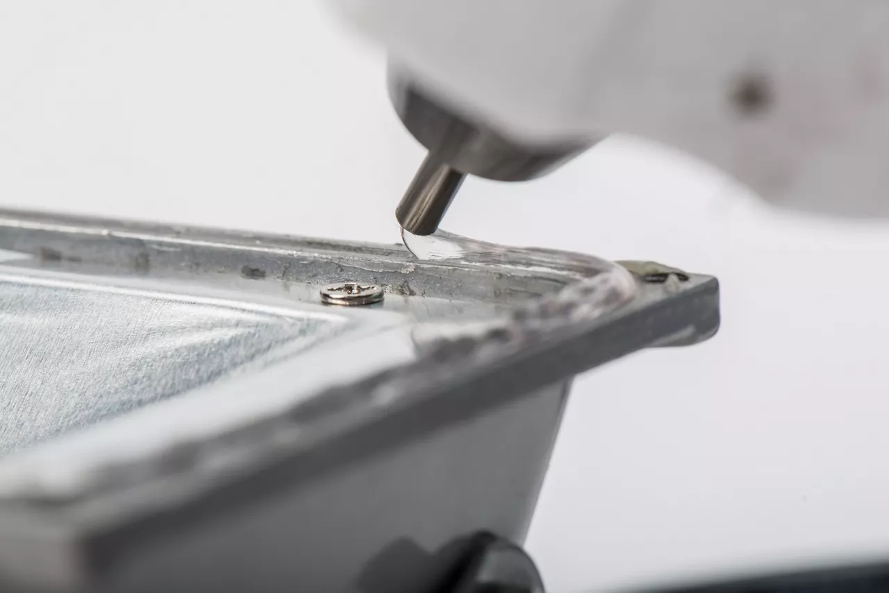 Si Fast assembly adhesives or Si Foams