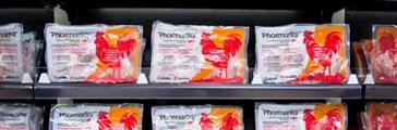 Thermoforming packaging on shelves in a grocery cooler