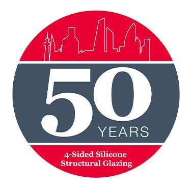 50o aniversário do envidraçamento estrutural com silicone