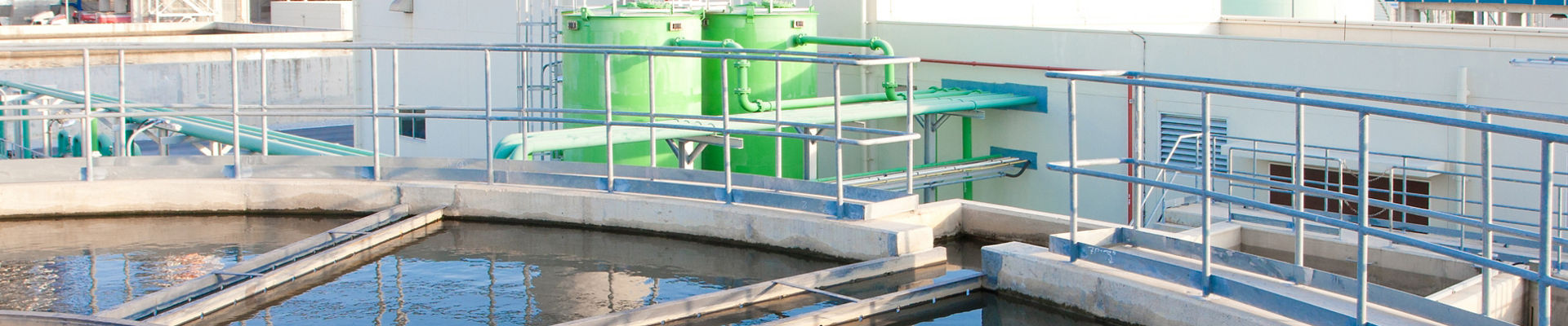 Treatment tanks in wastewater treatment systems