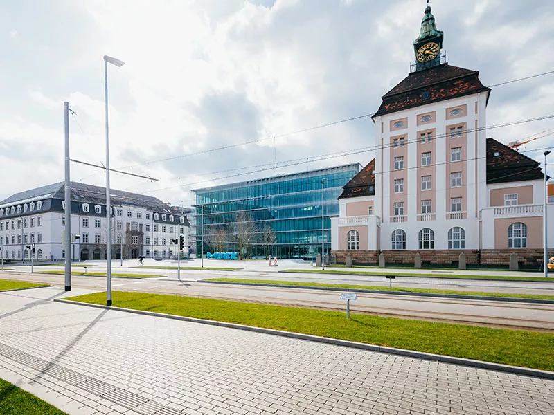 HQ Outdoor 02 800 600 Size 250 140 Fmt Webp Alpha