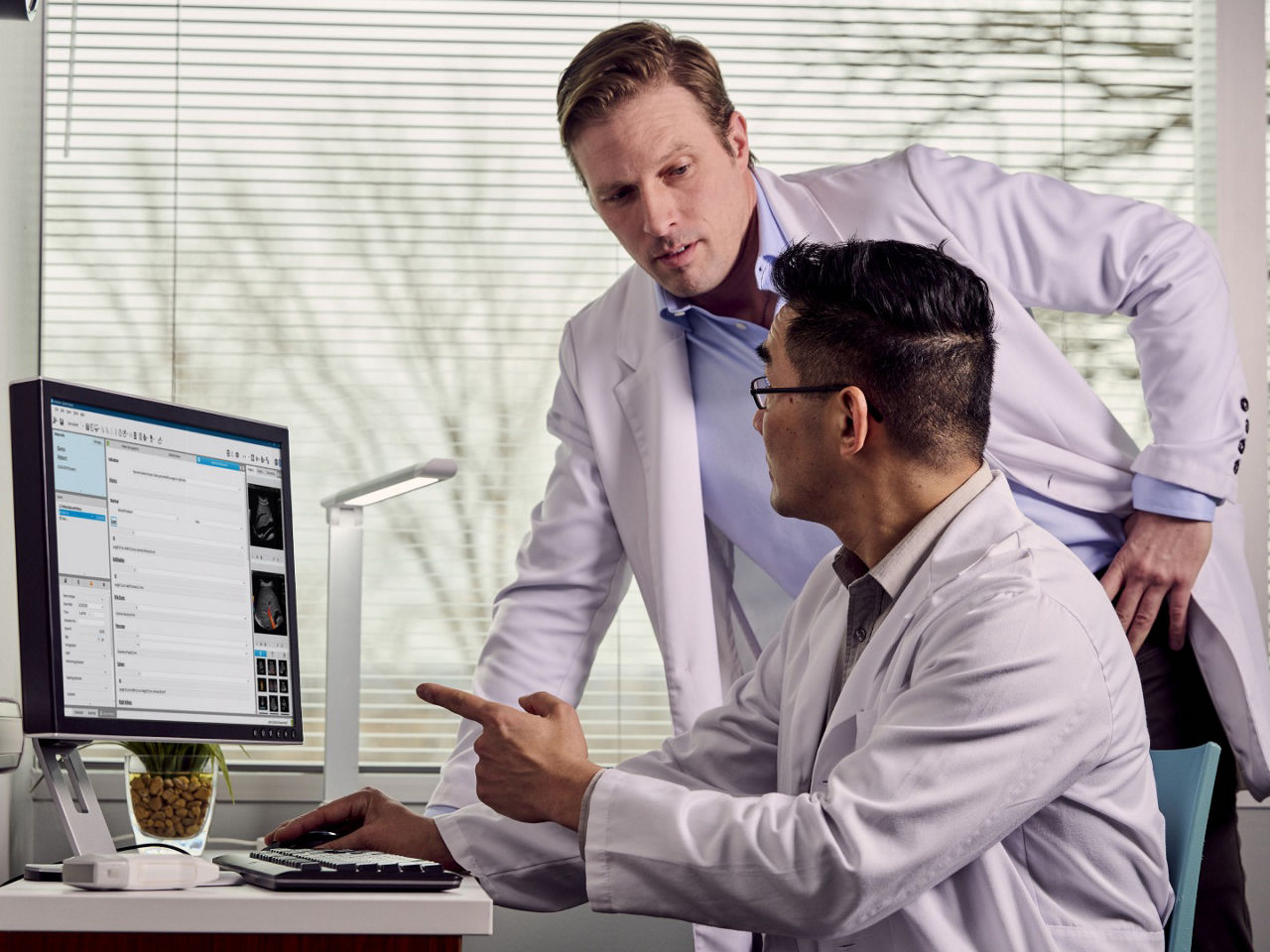 1-s-curve-centricity-ris-i-desktop