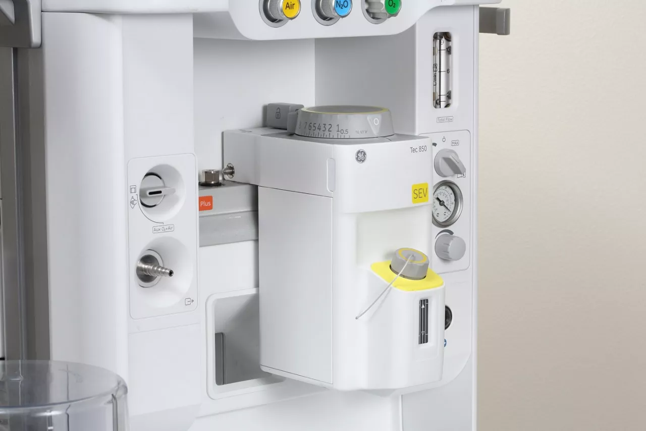 2-tec-850-lower-cost-desktop-st-en