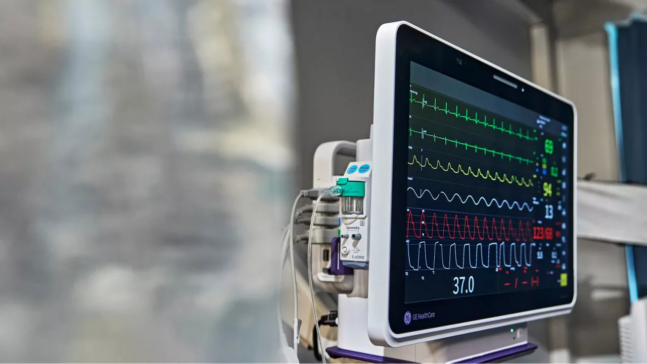 wall mounted modular patient monitor with respiratory module