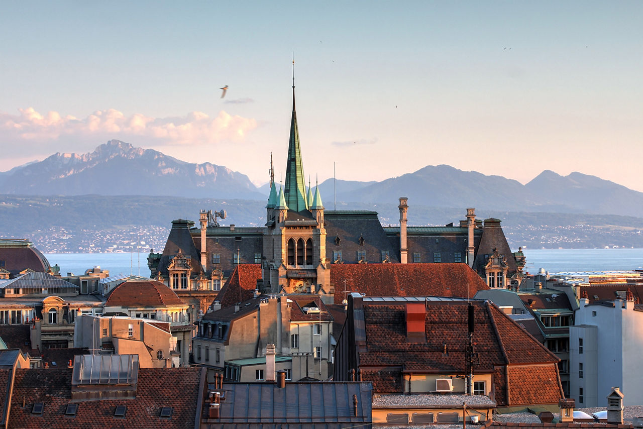 AdobeStock_63182868_Lausanne