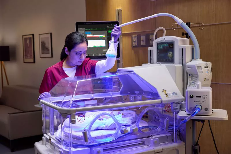 <p>Phototherapy for Maternal Infant Care</p>
