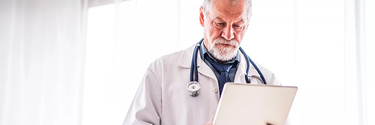 Integrating Ambulatory ECGs into Database Management Systems