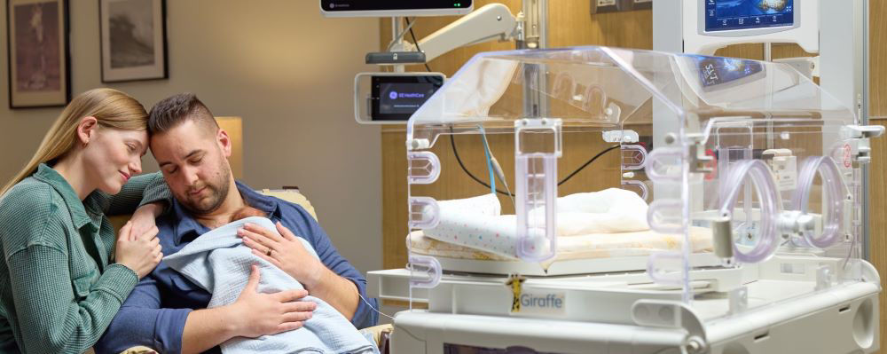 gories-maternal-infant-care-incubators-giraffe-incubator-family-centered-care-hot-spot.jpg