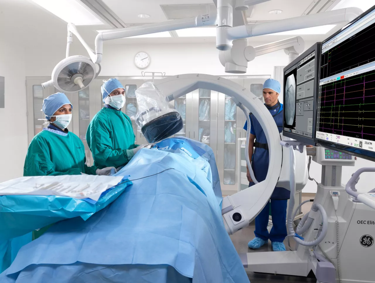 c-arms-for-cardiac-smooth-s-curve-st-en