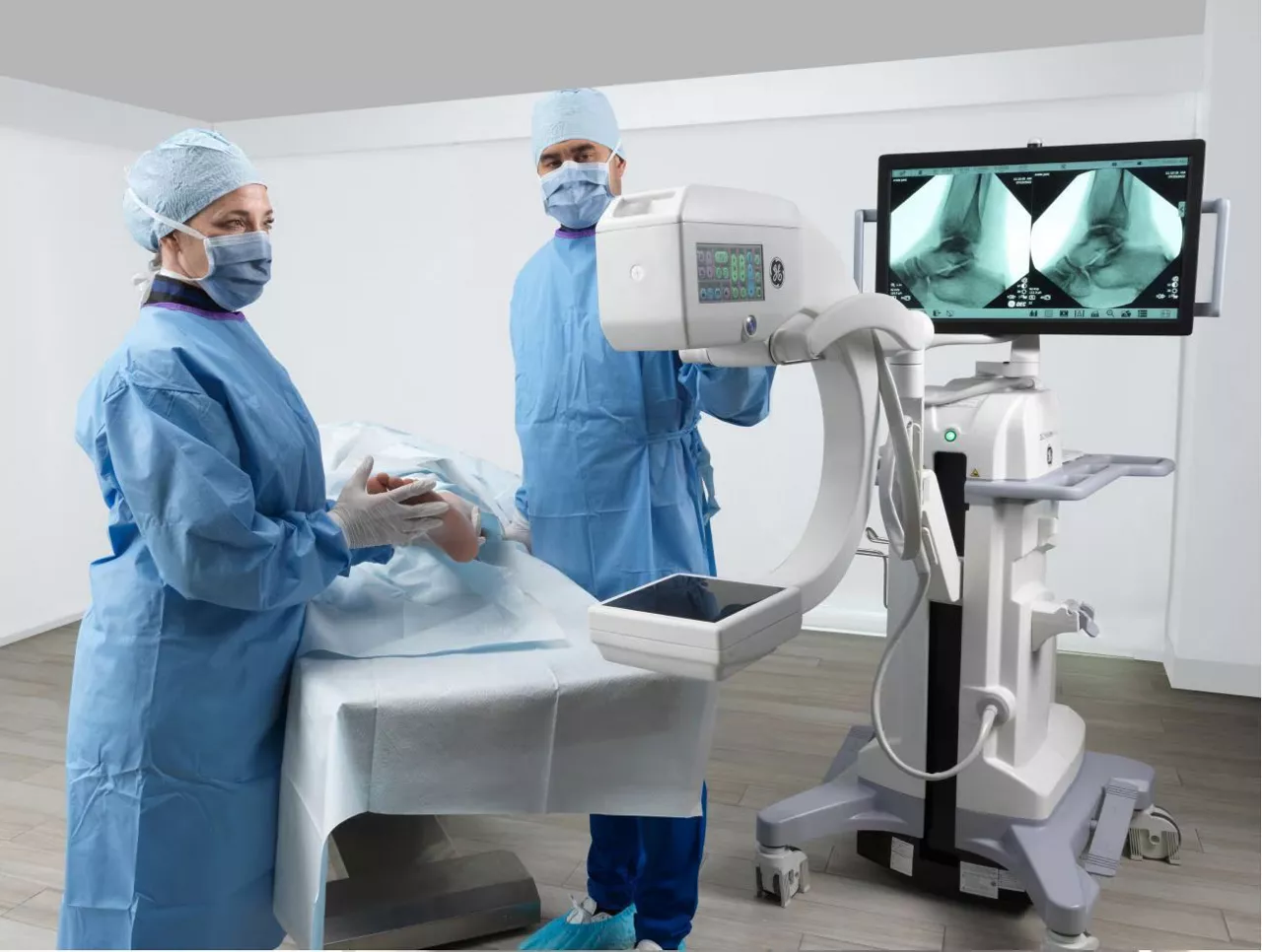 c-arms-for-extremities-efficient-scurve2-ba-en