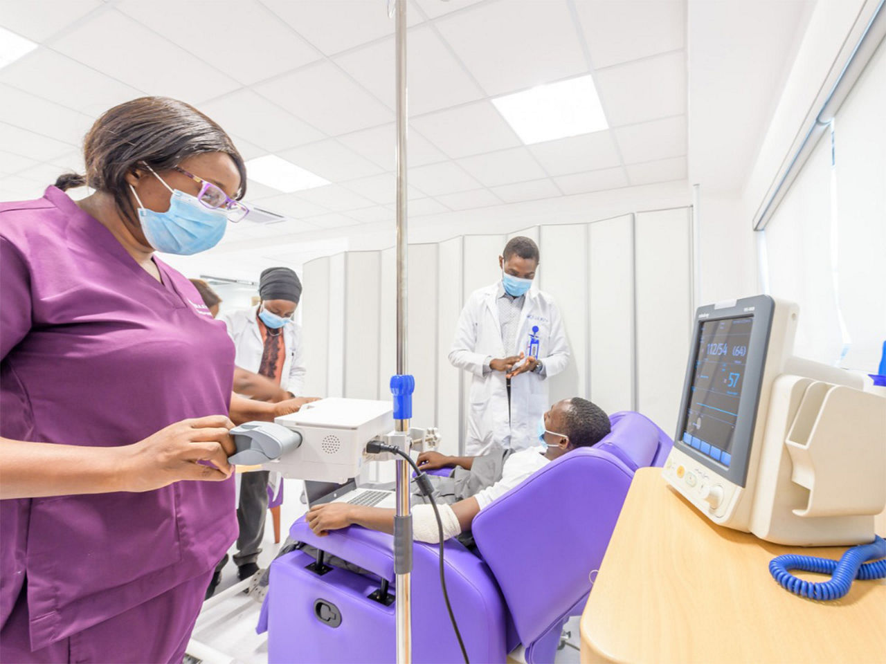 cancertreatment-center-in-nigeria-ArticleHero-ci-en