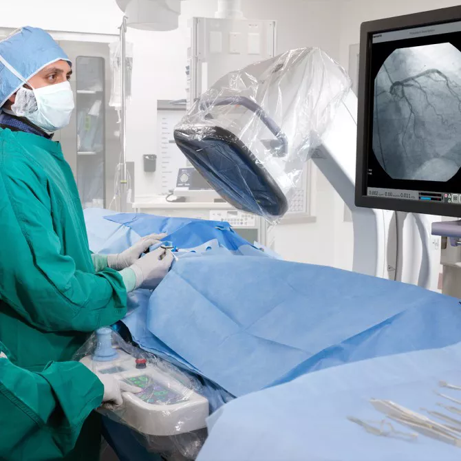 c-arms-for-cardiac-surgery