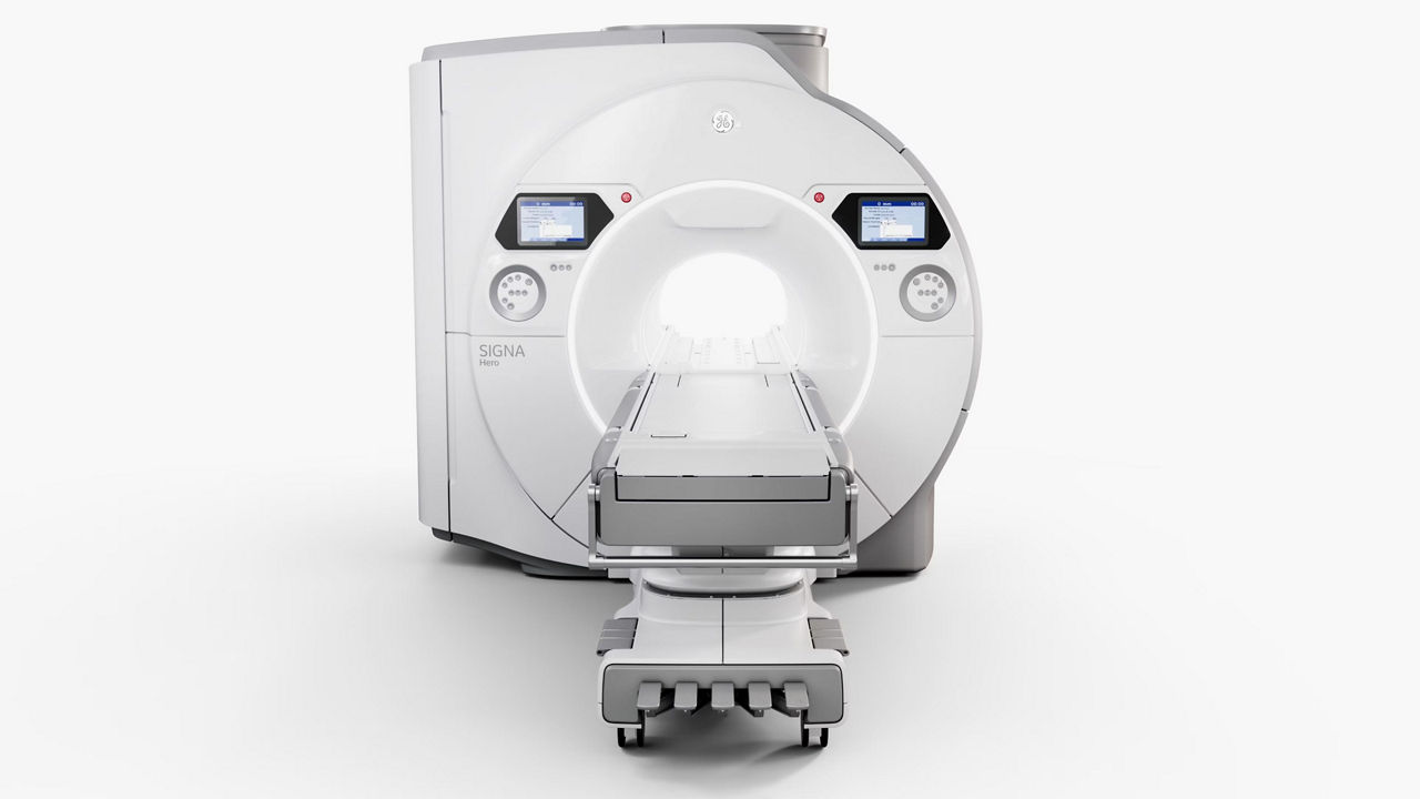 <p>SIGNA™ 3T MRI Scanners</p>
