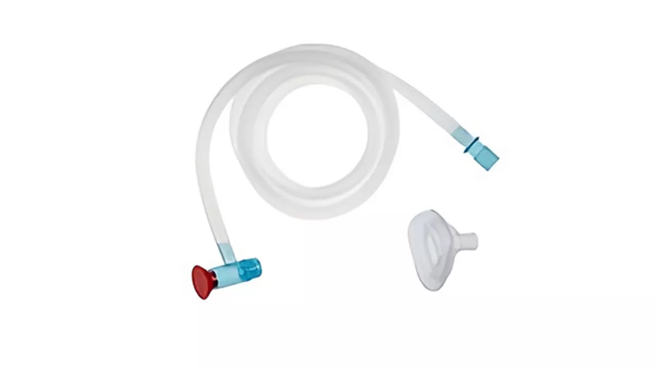 <p>T-Piece patient circuit kit with mask size 0</p>
