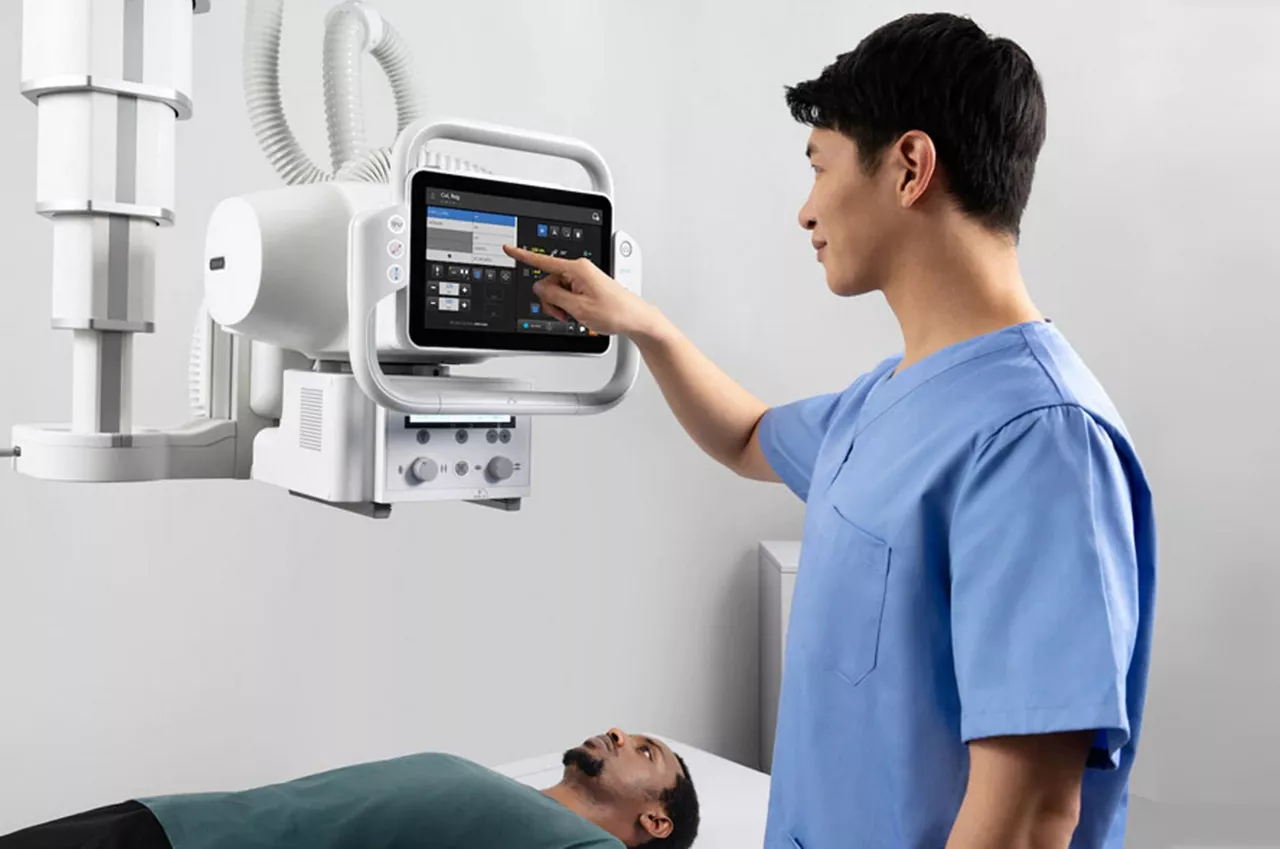 definium-tempo-og-image-man-gets-examined-ci-en