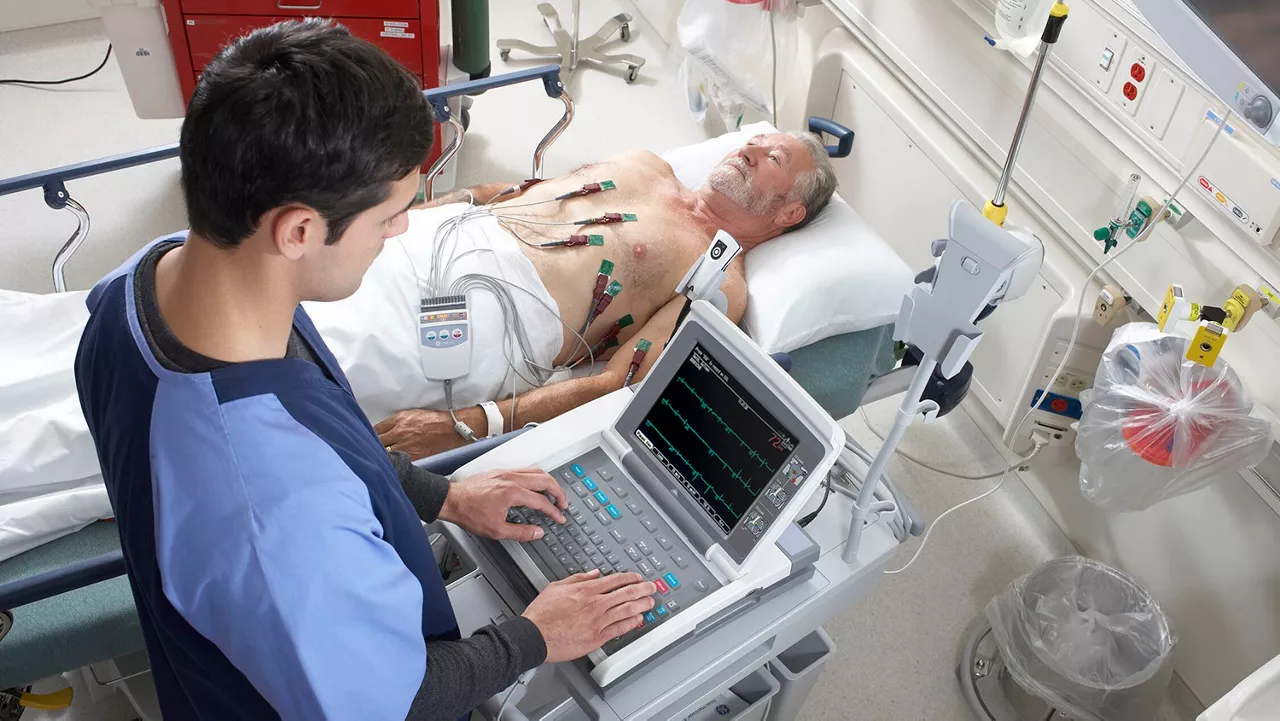 product-product-categories-diagnostic-ecg-mac 5500 hd clinical.jpg