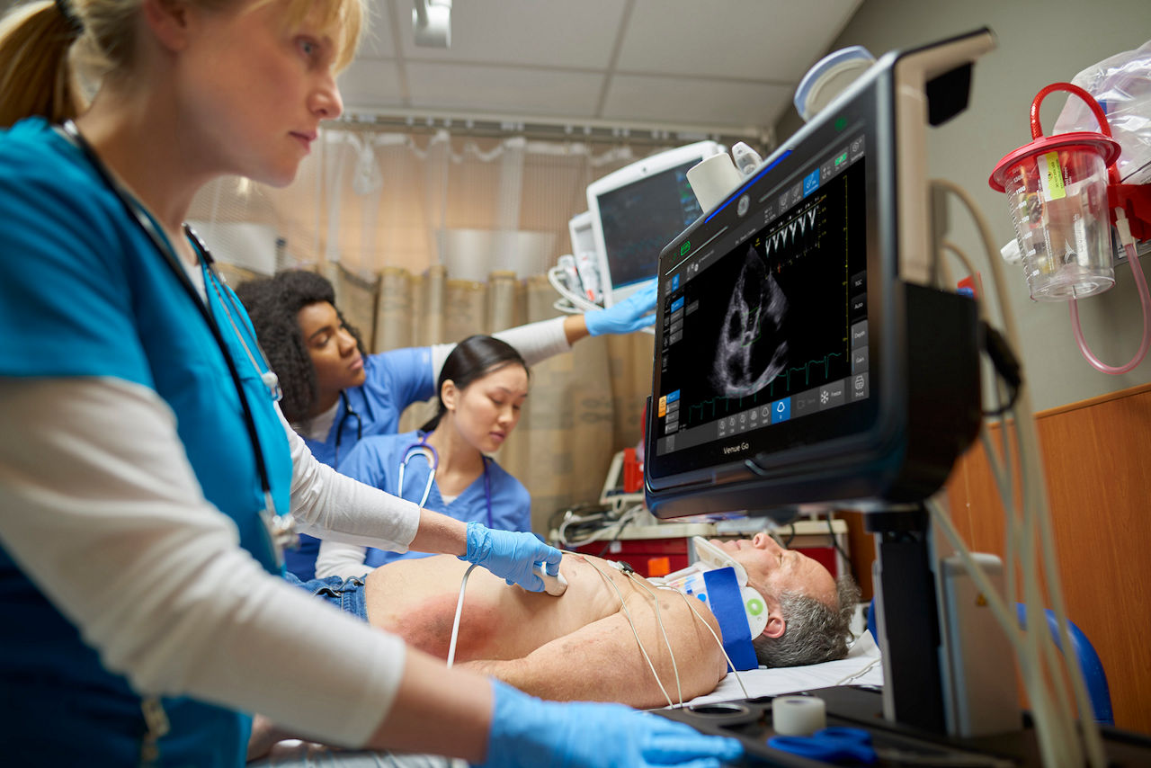 dont-miss-a-beat-surgeons-working-st-en