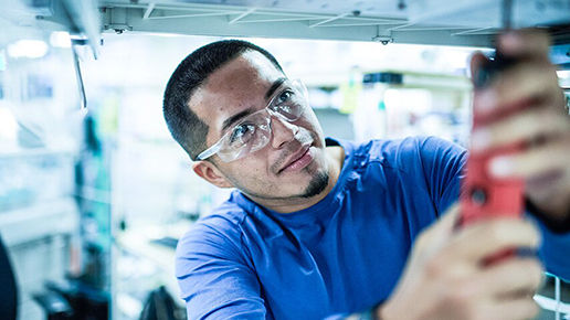 feature-cards-half-width-parts-service-network-desktop