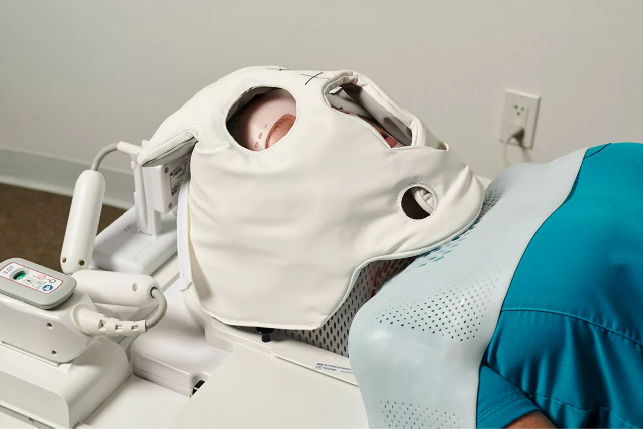 featurehero1-mriforradiationtherapy-aircoilsuite-st-en