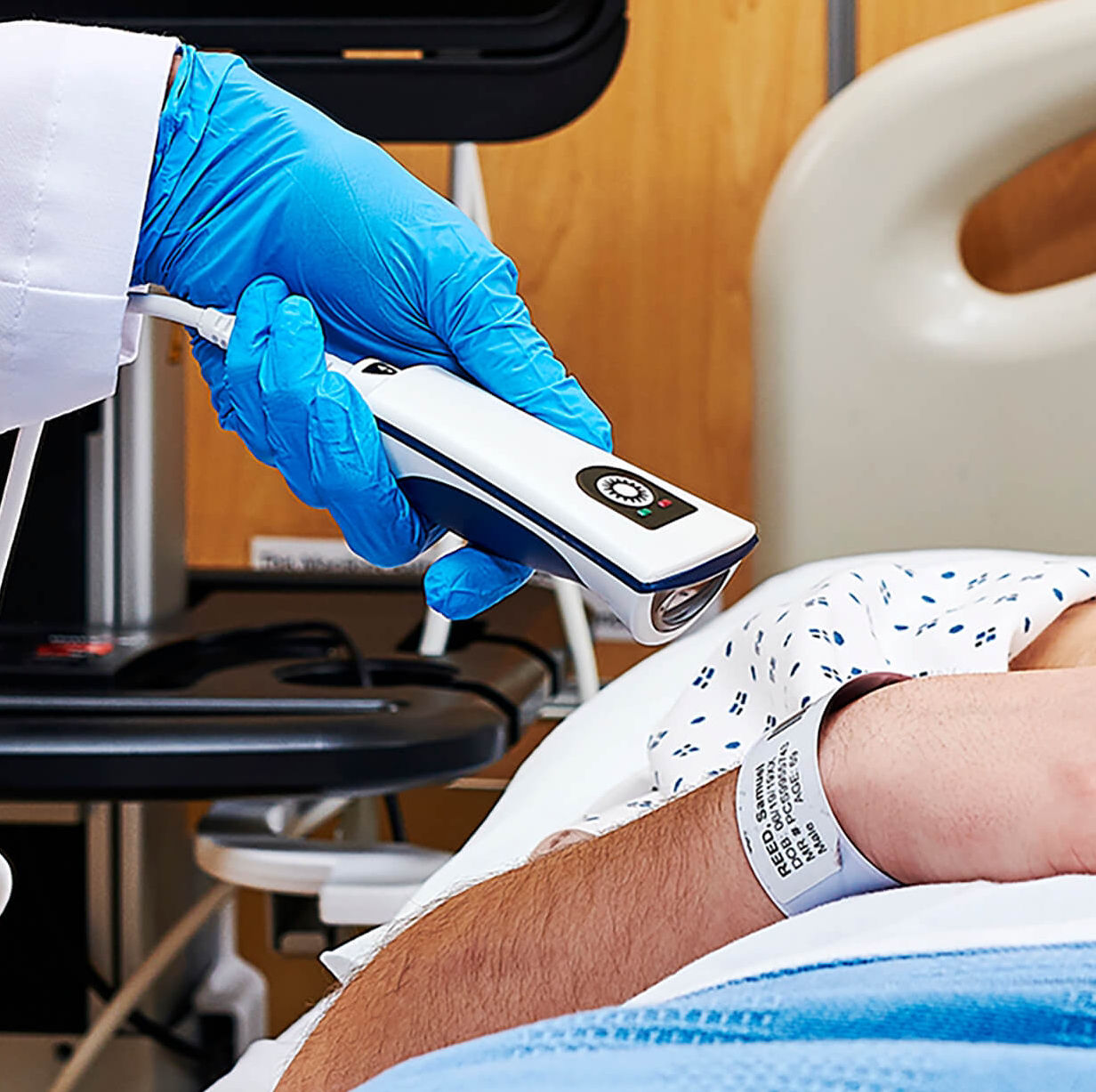 features-overlap-desktop-st-en