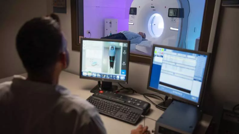 Clinician viewing active Omni scan of patient 