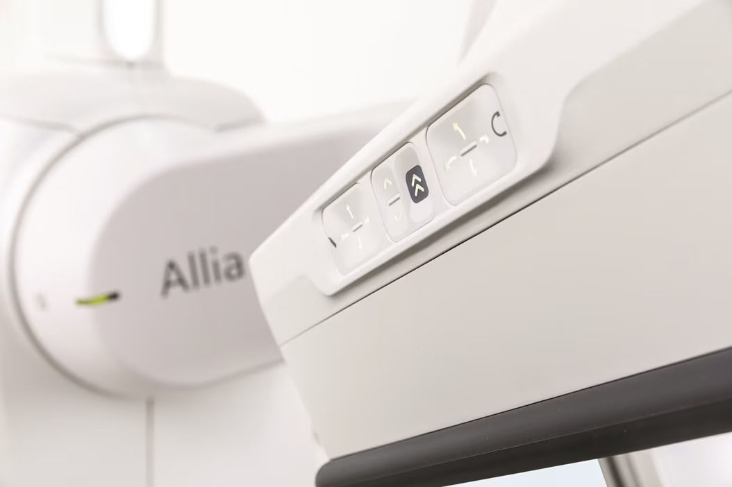 image-guiding-solutions-product-switcher-allia-igs7-ci-en