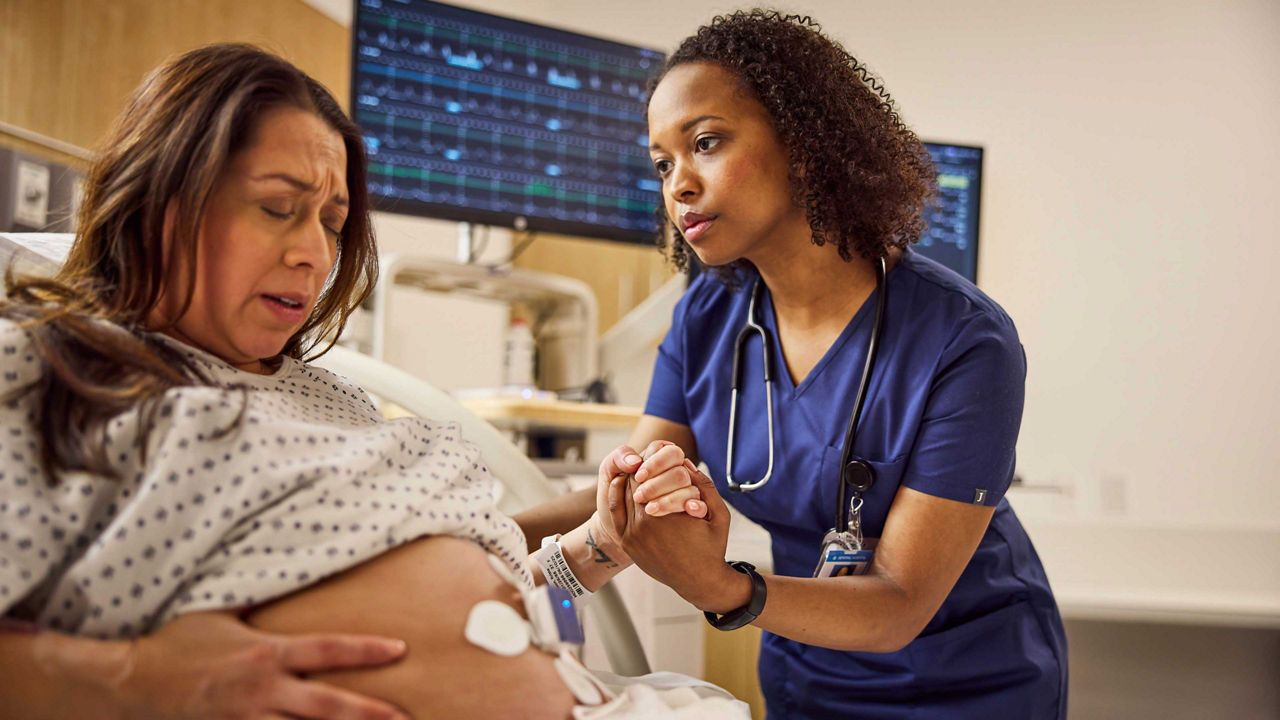 img-1-sub-specialty-labor-and-delivery-desktop