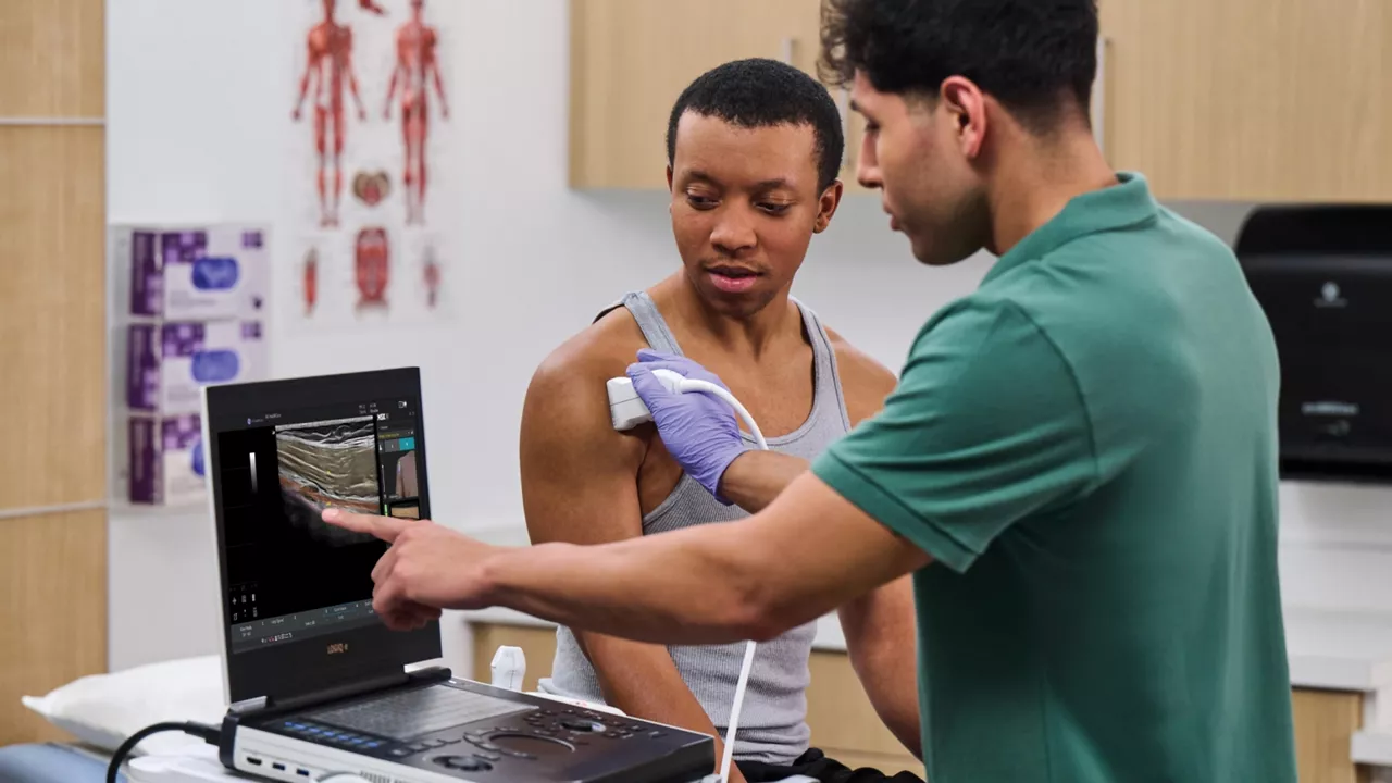 Clinician performing a MSK ultrasound exam using the LOGIQ e X ultrasound machine