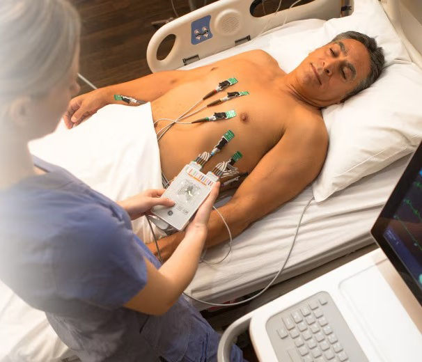 mac-5-resting-ecg-feature-card-simple connection-ci-en