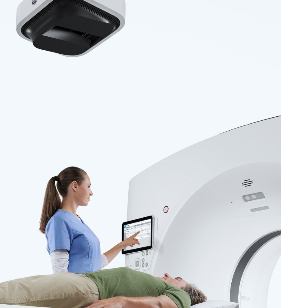 machine-white-bg-nurse-man-desktop