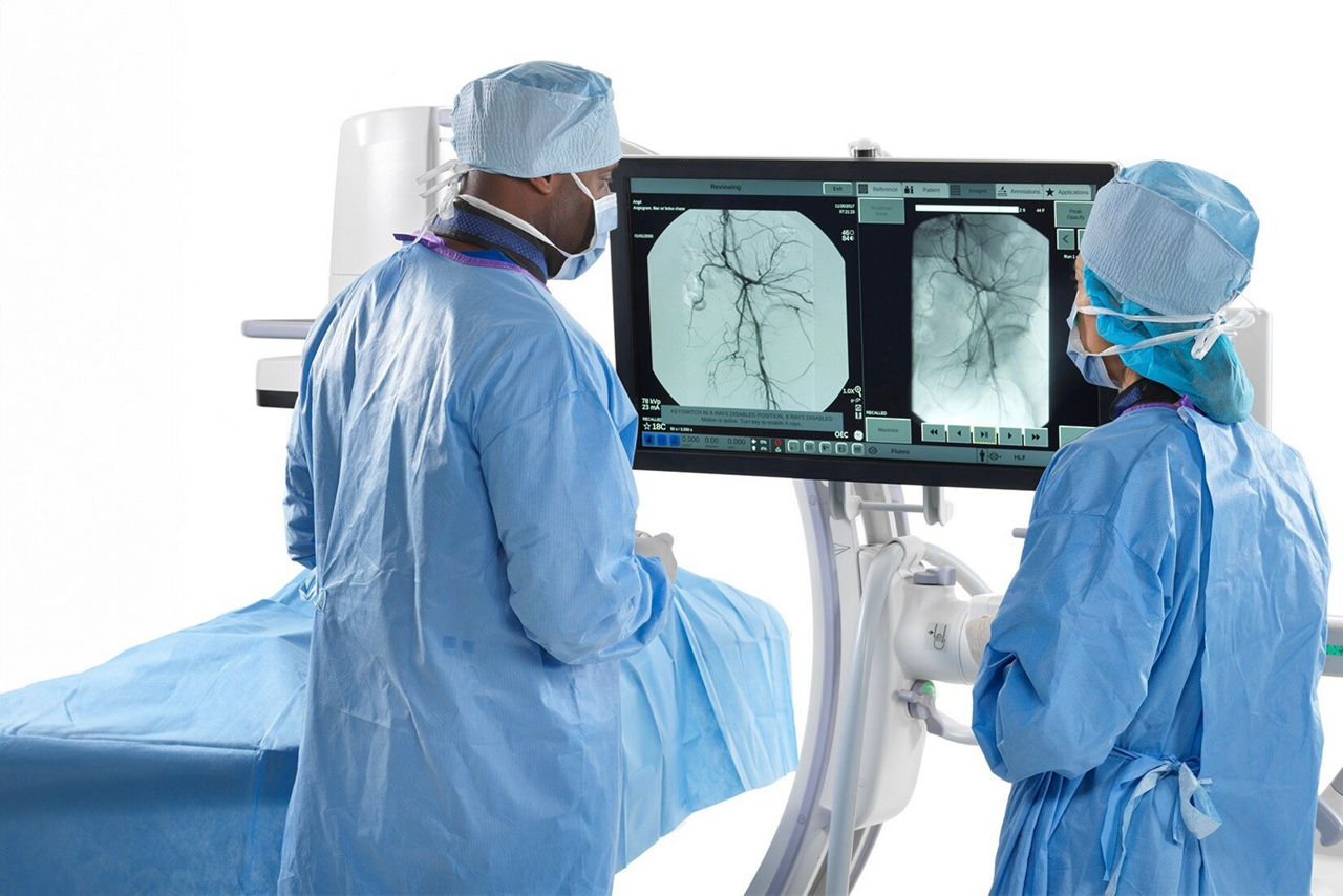 oec-elite-cfd-viewing-versatility-ci-en