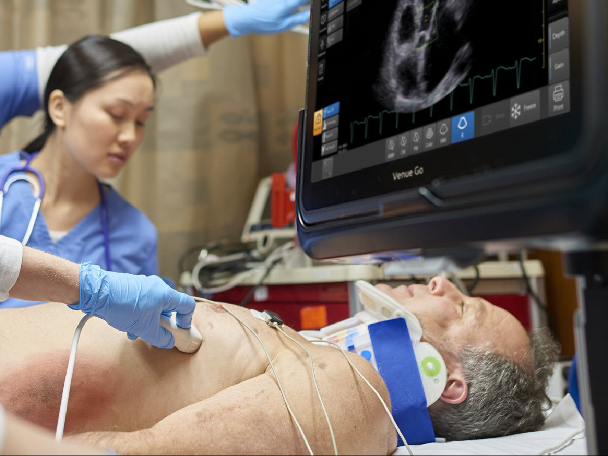 old-man-ultrasound-ci-en