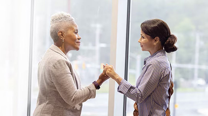 patient-experience-FeatureCardHalf_2-ci-en