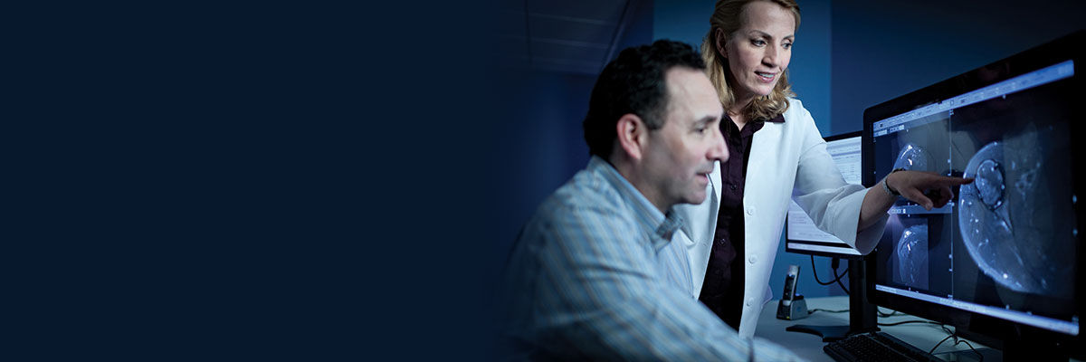 product-interoperability-interoperability-doctor-looking-at-scan.jpg