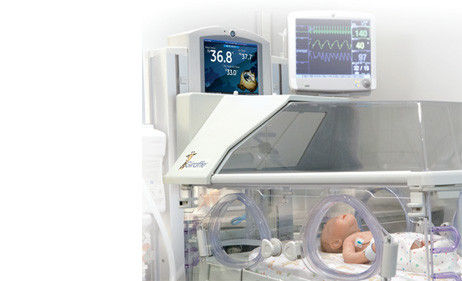 product-product-categories-maternal-infant-care-giraffe-omnibed-mic-giraffe-overview
