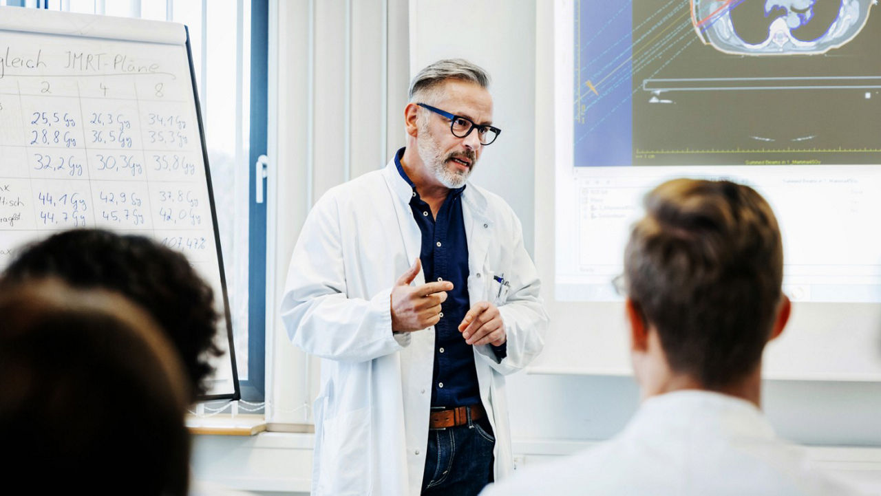 related-content-clinical-immersion-mobile-tablet