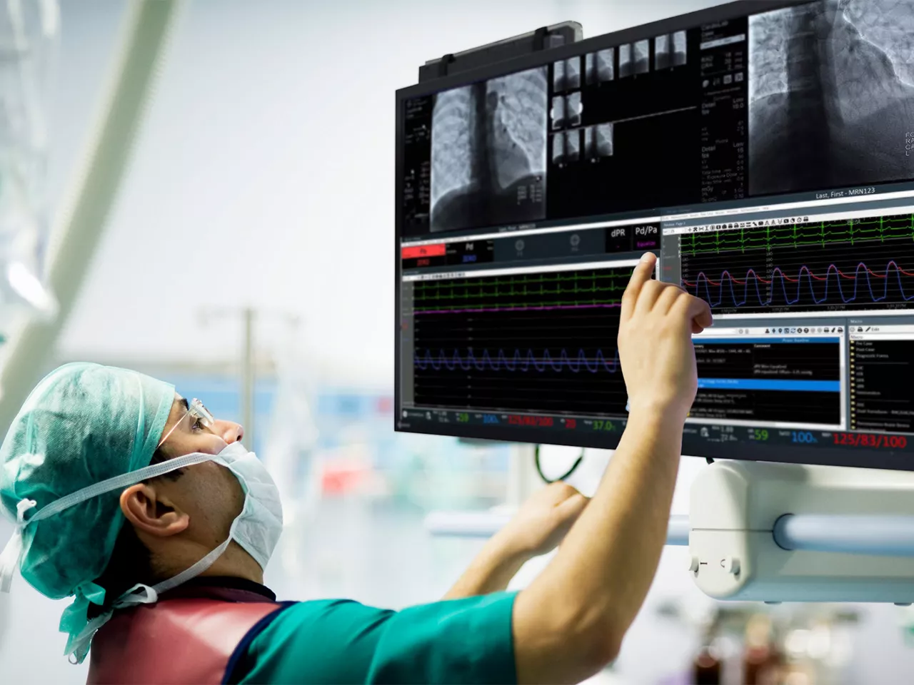 s-curve-cath-lab-functionality-desktop
