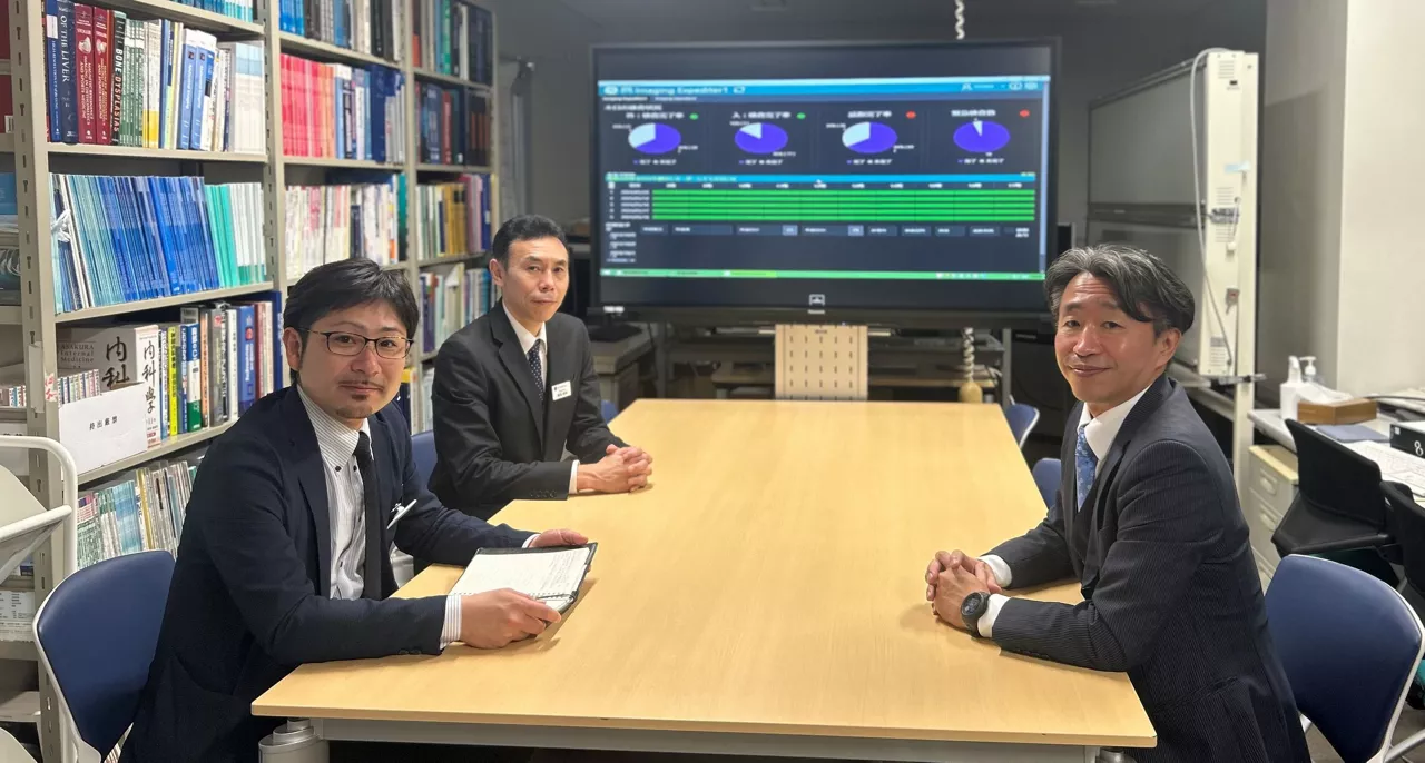 shinsyu-u_dr_yamada_with_commandcenter
