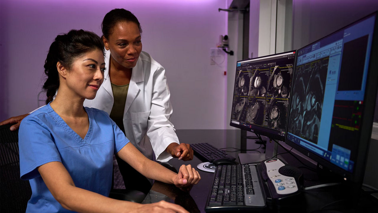 signa-continuum-legacy-mri-clinical-applications-desktop-mri-en