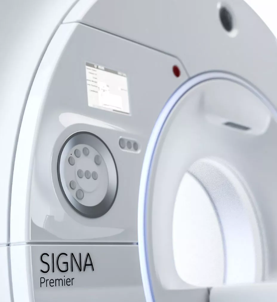 SIGNA Premier feature hero 01GBL Premier side shot