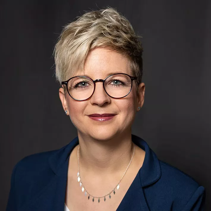 susanne-710x710