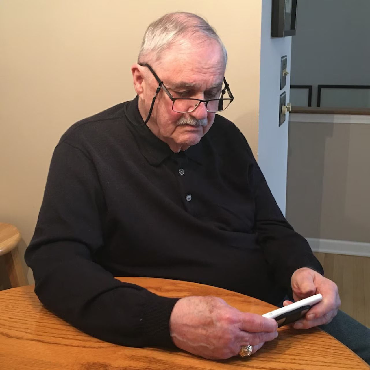 tom-langer-feature-desktop