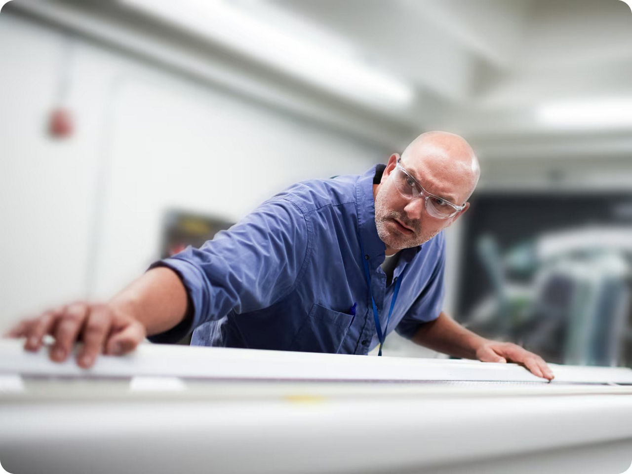 universal-full-services-s-curve-universal-3-desktop-services-en